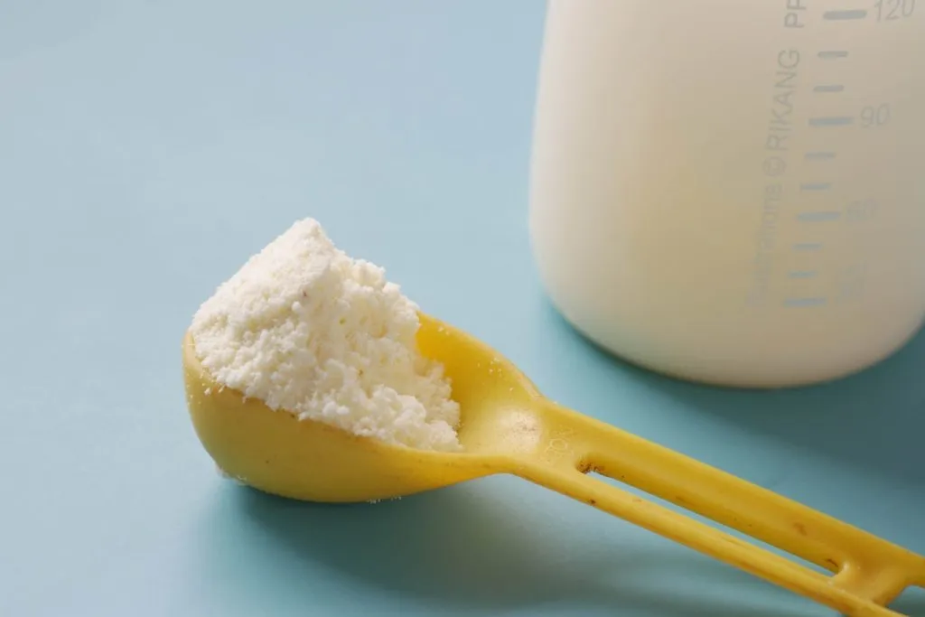 Enkel oppskrift på å lage en flytende latte med kun 3 ingredienser 1 3 ingredientes con leche liquida