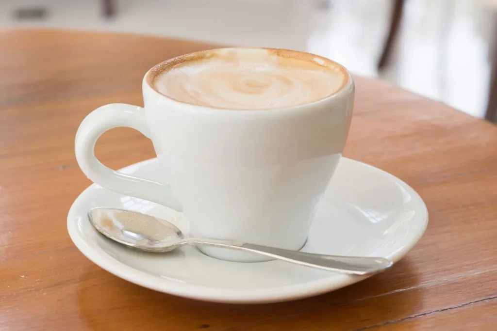Kaffe med melk eller uten melk? Oppdag det sunnere alternativet 1 cafe con leche o sin