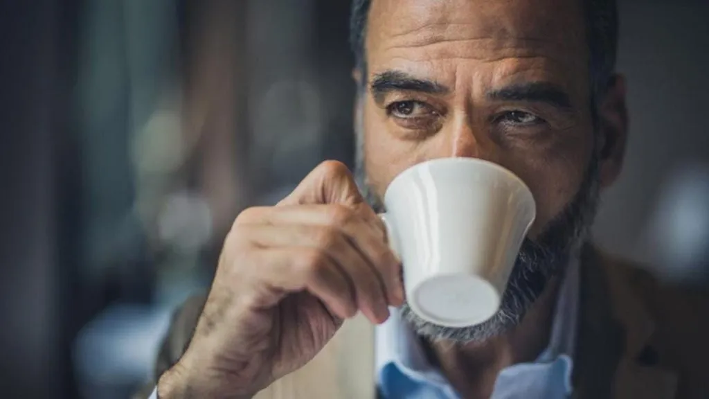 Kaffedrikking kan øke kolesterolet, sier studie 1 cafe y colesterol