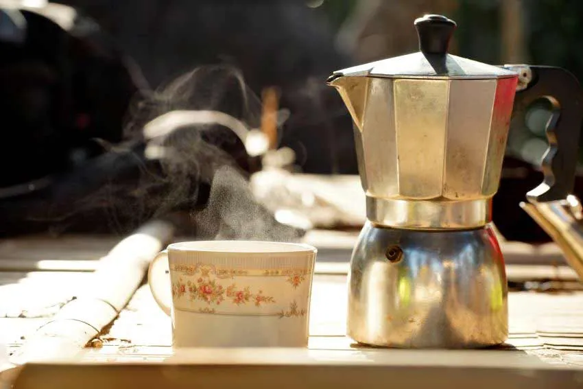 Riktig malt kaffe å bruke i en italiensk kaffetrakter 1 coffee de cafetera italiana