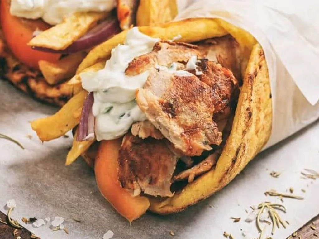 Deilige menyalternativer i Robusta kafeteria 1 comida deliciosa