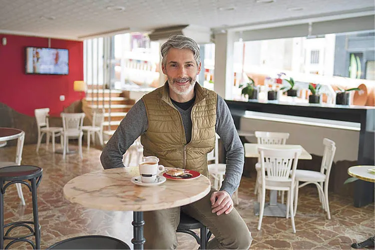 Plassering av Avenida Brasil kafeteria: oppdag den nøyaktige adressen 1 direccion precisa a la cafeteria