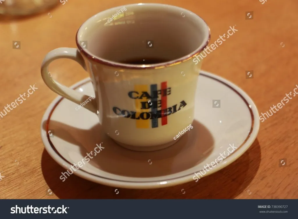 Colombiansk kaffe: smak og energi for menn i en kopp 1 taza de cafe colombiano