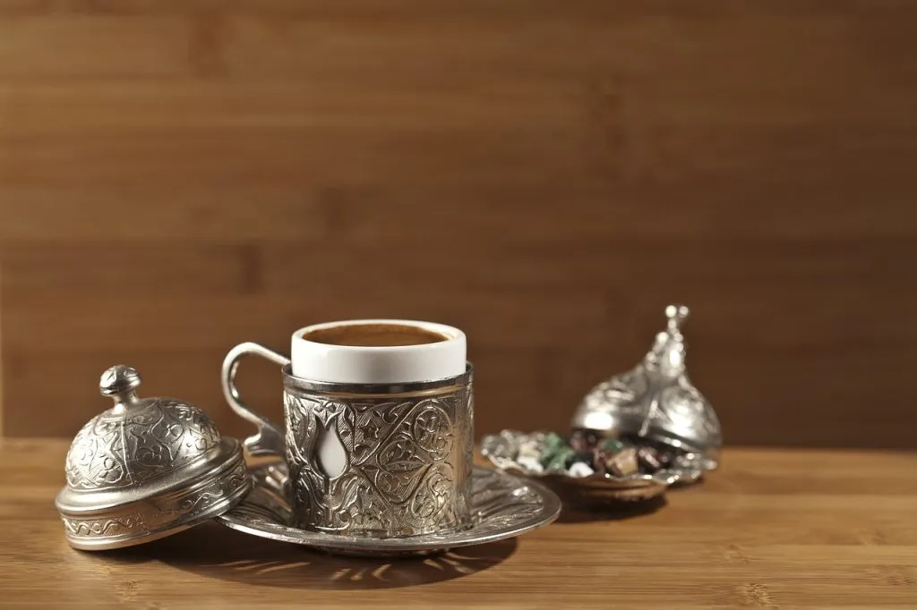 Historien om kannekaffe: oppdag dens opprinnelse og tradisjon 1 taza de cafe tradicional